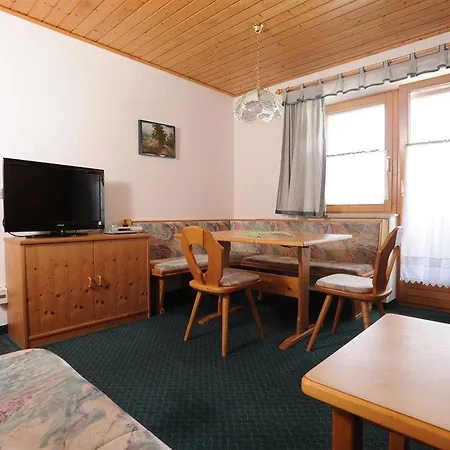 Alice By Schladmingurlaub Апартаменти Шладмінг